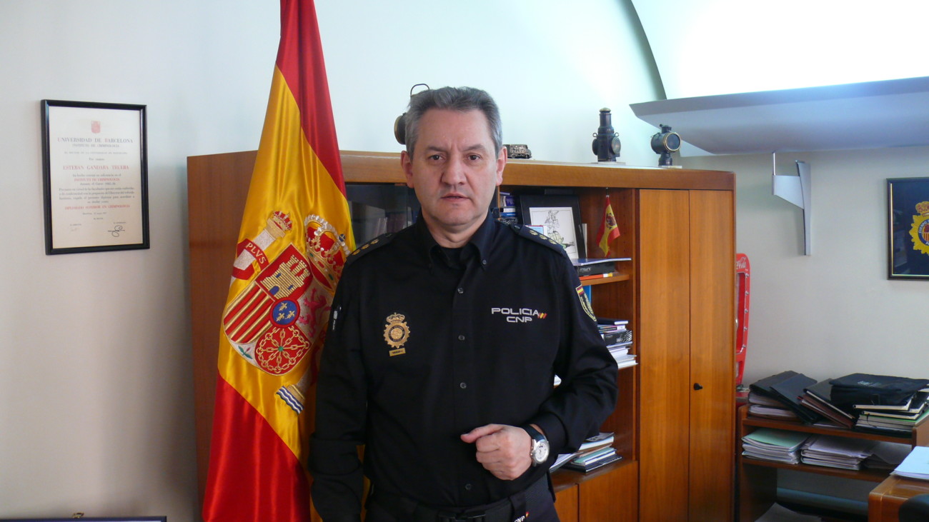 Interior impone al Comisario Principal Esteban Gándara la Medalla de Plata al Mérito Policial a título póstumo